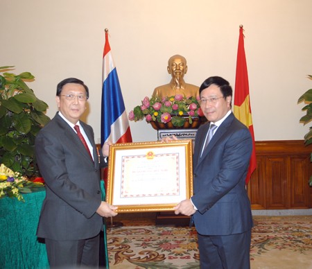 Phó Thủ tướng Phạm Bình Minh tiếp Đại sứ Thái Lan chào từ biệt - ảnh 1